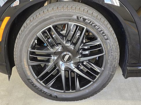 New 2025 Cadillac Escalade IQ Sport 2 w/ LPO, ONYX Package image 5