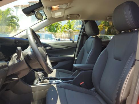 Used 2024 Buick Encore GX Preferred image 9