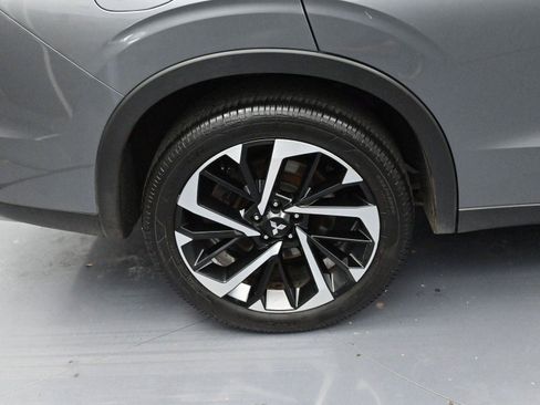 Used 2022 Mitsubishi Outlander SE image 33