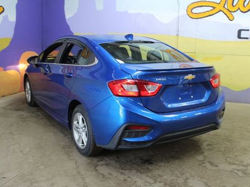 Used 2018 Chevrolet Cruze LT w/ RS Package image 6