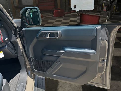 New 2026 Ford Bronco Heritage Edition AWD/4WD image 8