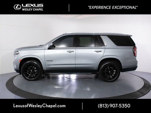 Used 2024 Chevrolet Tahoe LT w/ Luxury Package RWD image 7