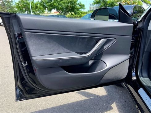 Used 2019 Tesla Model 3 Standard Range Plus RWD image 22