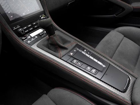 Used 2025 Porsche 718 Boxster Spyder RS RWD image 38