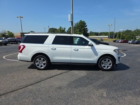 Used 2021 Ford Expedition Max XLT RWD image 2