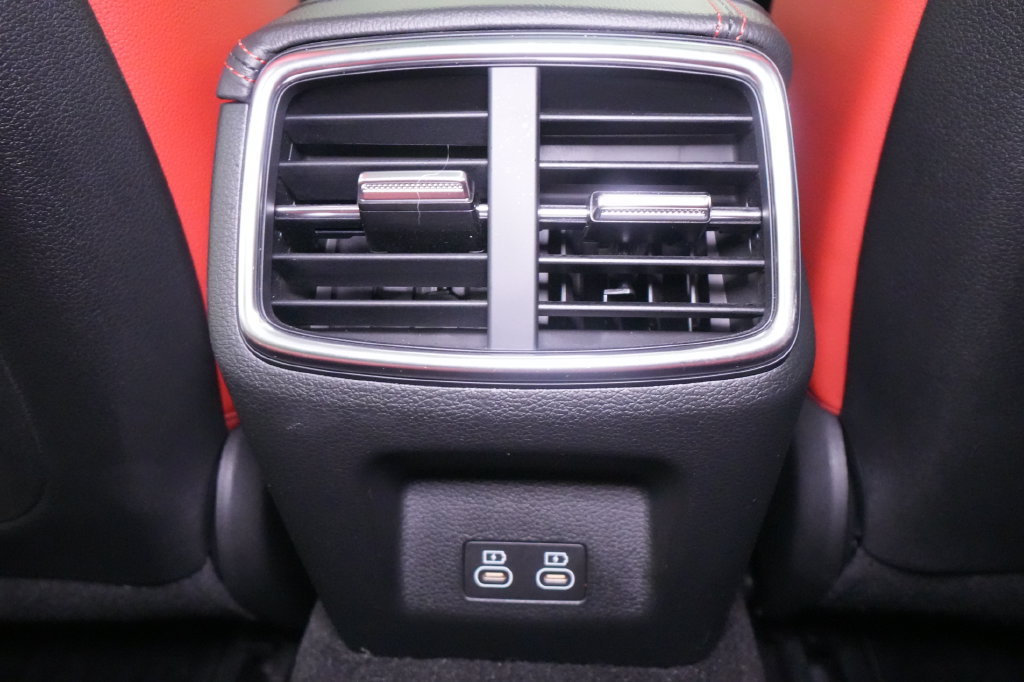 Used 2025 Genesis G70 2.5T w/ Sport Prestige Package AWD/4WD image 26