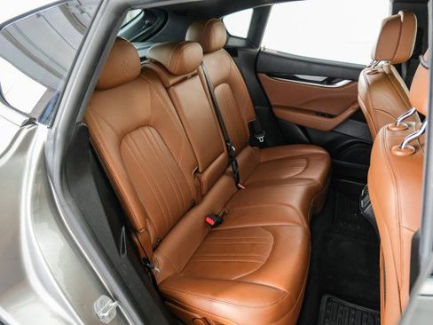 Used 2017 Maserati Levante S image 35