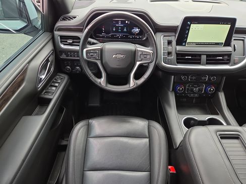 Used 2022 Chevrolet Tahoe Z71 w/ Luxury Package image 14