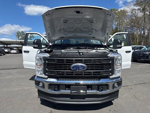 New 2026 Ford F250 XL w/ XL Chrome Package AWD/4WD image 24