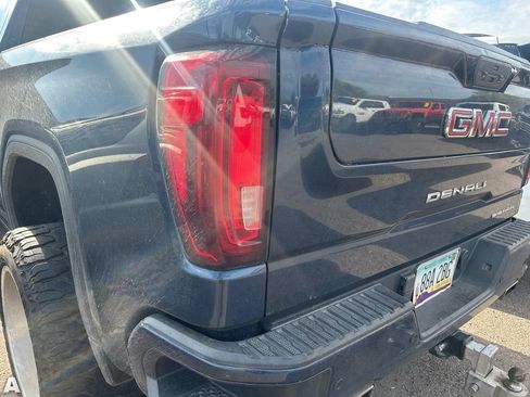 Used 2021 GMC Sierra 1500 Denali w/ Denali Ultimate Package AWD/4WD image 11