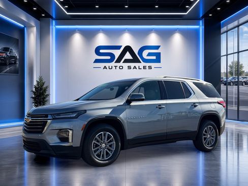 Used 2023 Chevrolet Traverse LT w/ LPO, Cargo Package AWD/4WD image 6