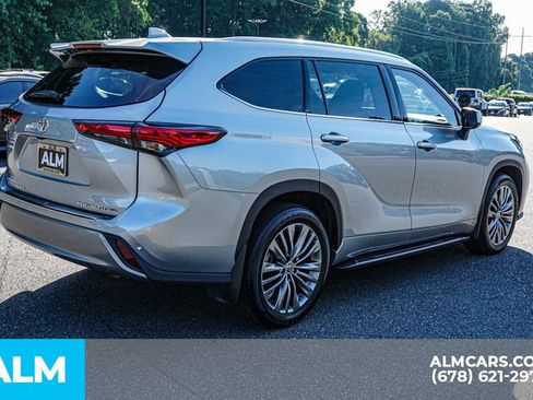 Used 2021 Toyota Highlander Platinum AWD/4WD image 5