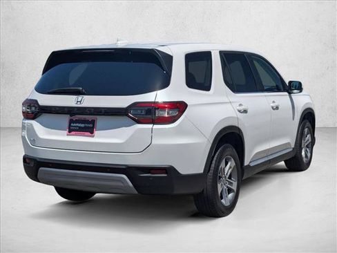 Used 2024 Honda Pilot EX-L image 5