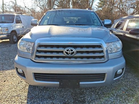 Used 2014 Toyota Sequoia Limited image 2