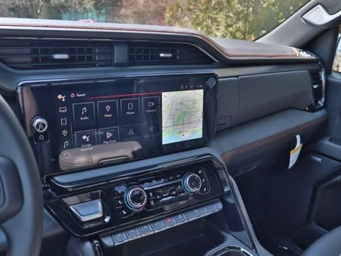 New 2026 GMC Sierra 1500 AT4 w/ Technology Package AWD/4WD image 13