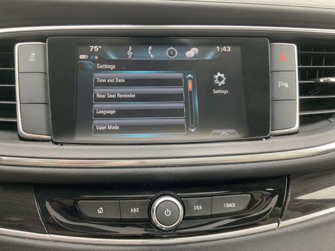 Used 2019 Buick Enclave Essence FWD image 42