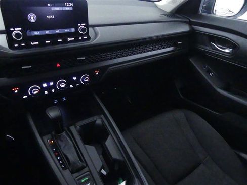 Used 2024 Honda Accord EX image 11