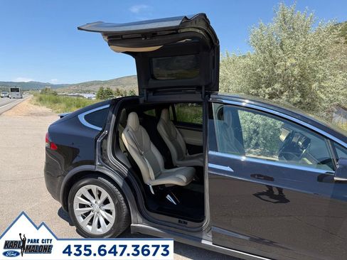 Used 2016 Tesla Model X 90D AWD/4WD image 36