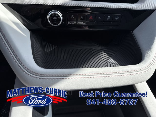New 2026 Ford Explorer Active w/ Active Comfort Package RWD image 21