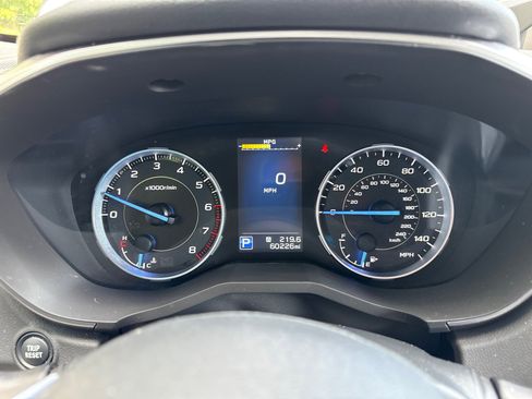 Used 2022 Subaru Ascent Limited image 16