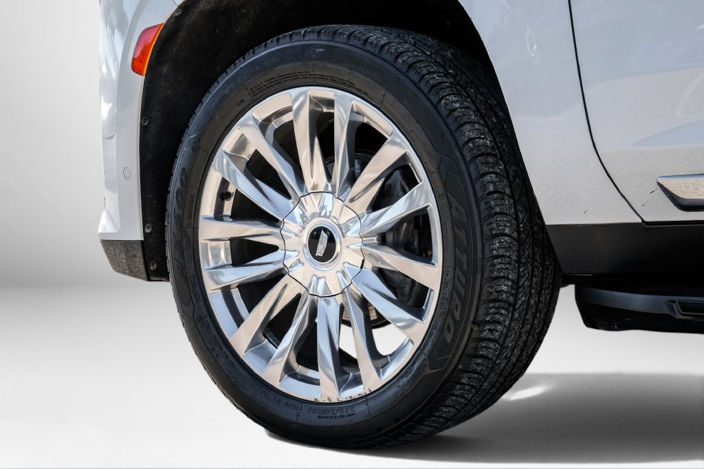 Used 2022 Cadillac Escalade Premium Luxury AWD/4WD image 59