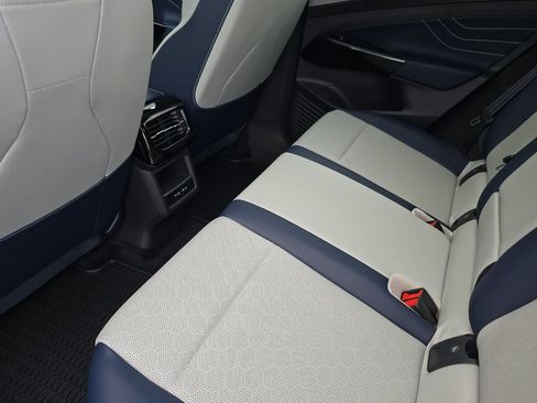 New 2026 Volkswagen ID.4 Pro S AWD/4WD image 11