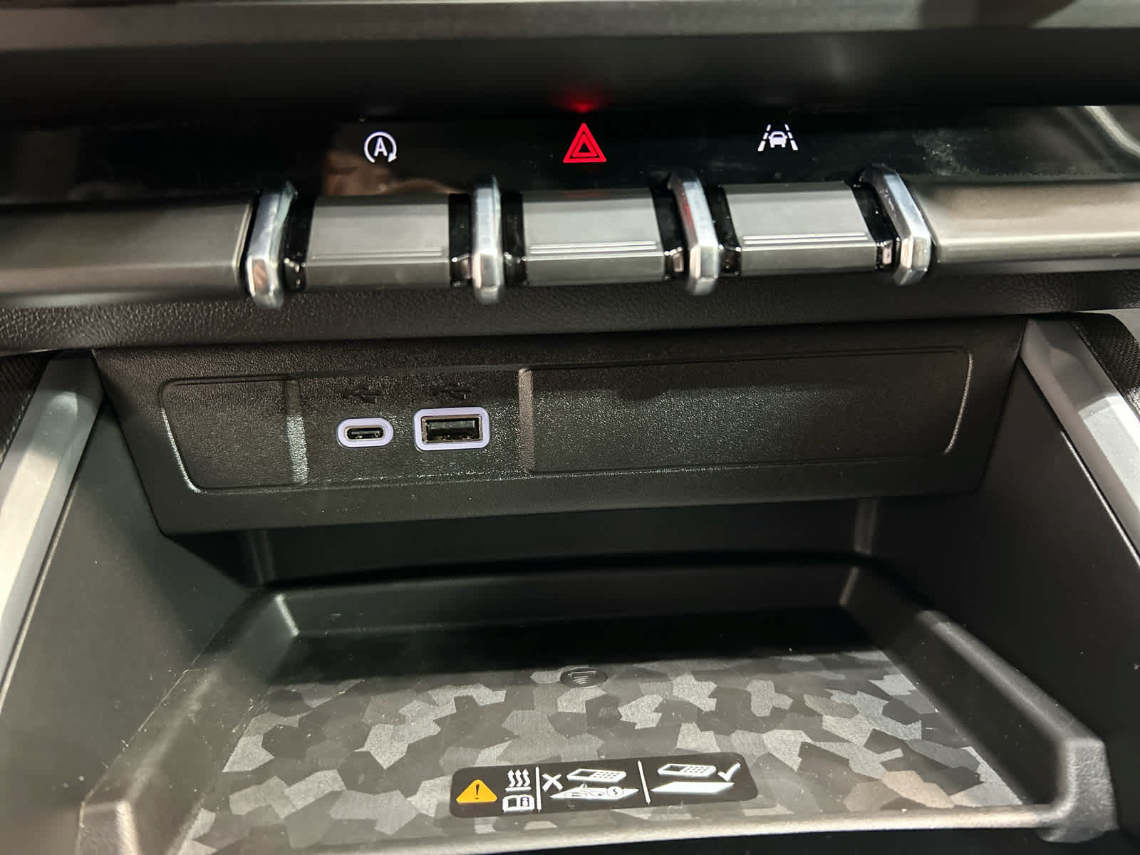 New 2026 Chevrolet Colorado Trail Boss AWD/4WD image 17