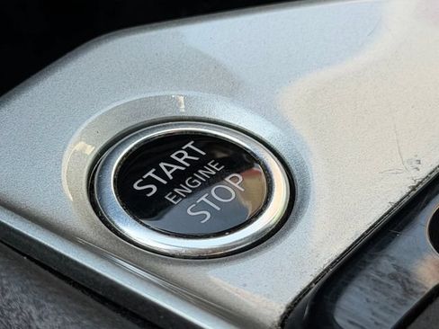 Used 2024 Nissan Altima 2.5 SV FWD image 22