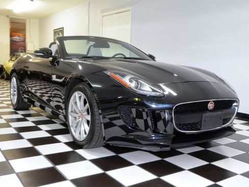 Used 2016 Jaguar F-TYPE Convertible image 3