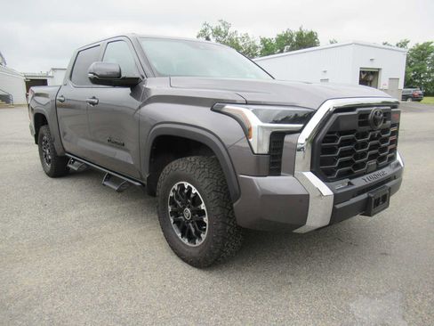 Used 2022 Toyota Tundra SR5 w/ TRD Off-Road Premium Package AWD/4WD image 3