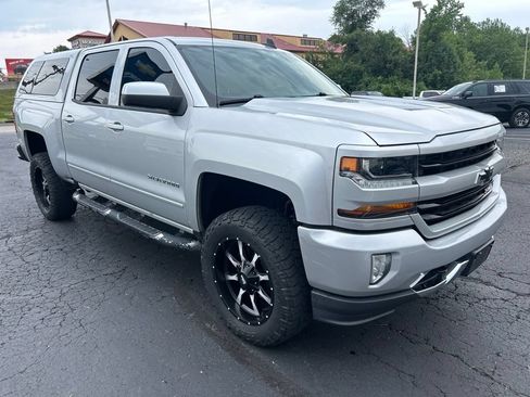 Used 2018 Chevrolet Silverado 1500 LT w/ All Star Edition AWD/4WD image 3