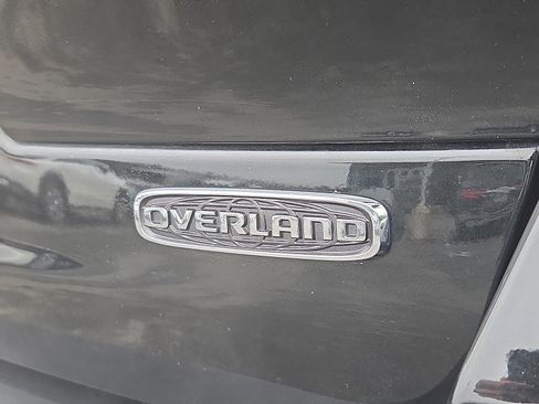 Used 2023 Jeep Grand Cherokee L Overland w/ Advanced Protech Group III image 32