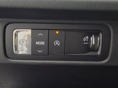 New 2026 Chevrolet Traverse LT w/ Driver Confidence Package FWD image 24