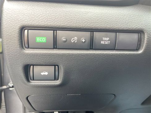 Used 2024 Nissan Sentra S image 17