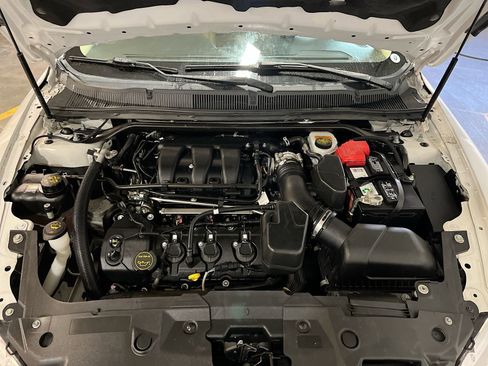 Used 2018 Ford Taurus SEL w/ Equipment Group 201A image 29