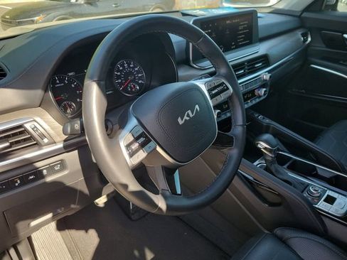 Used 2022 Kia Telluride SX w/ SX Prestige Package AWD/4WD image 19