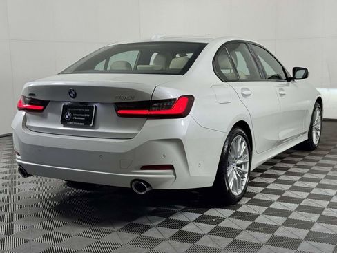 Used 2023 BMW 330i xDrive Sedan w/ Premium Package AWD/4WD image 10