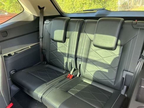 Used 2024 Volkswagen Atlas SE image 7