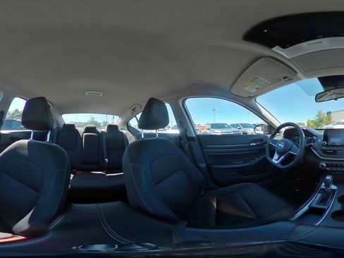Used 2025 Nissan Altima 2.5 SV FWD image 42