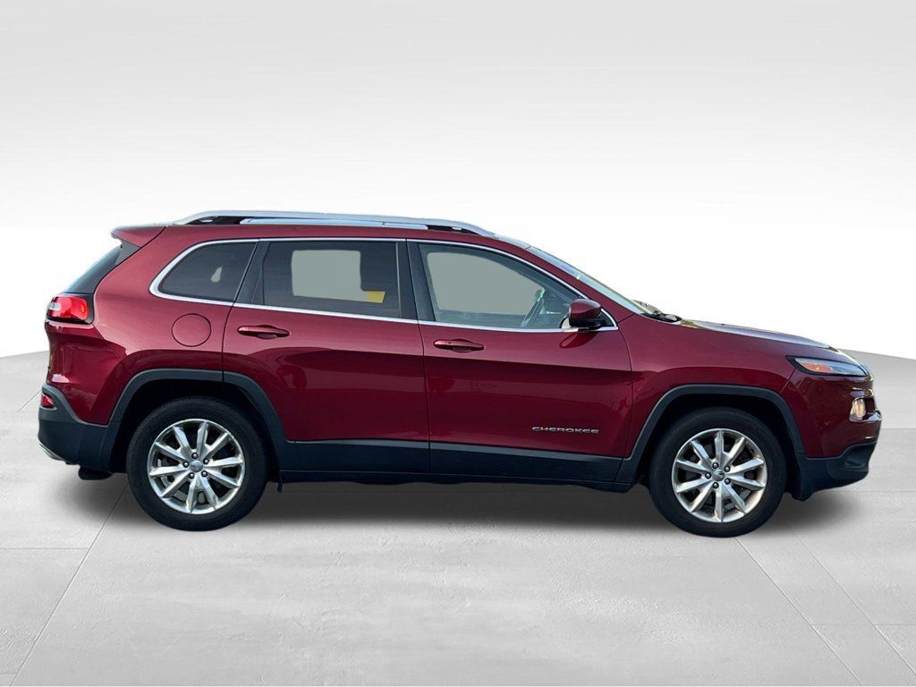 Used 2015 Jeep Cherokee Limited AWD/4WD image 4