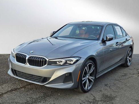 Used 2023 BMW 330i Sedan w/ Driving Assistance Package image 7