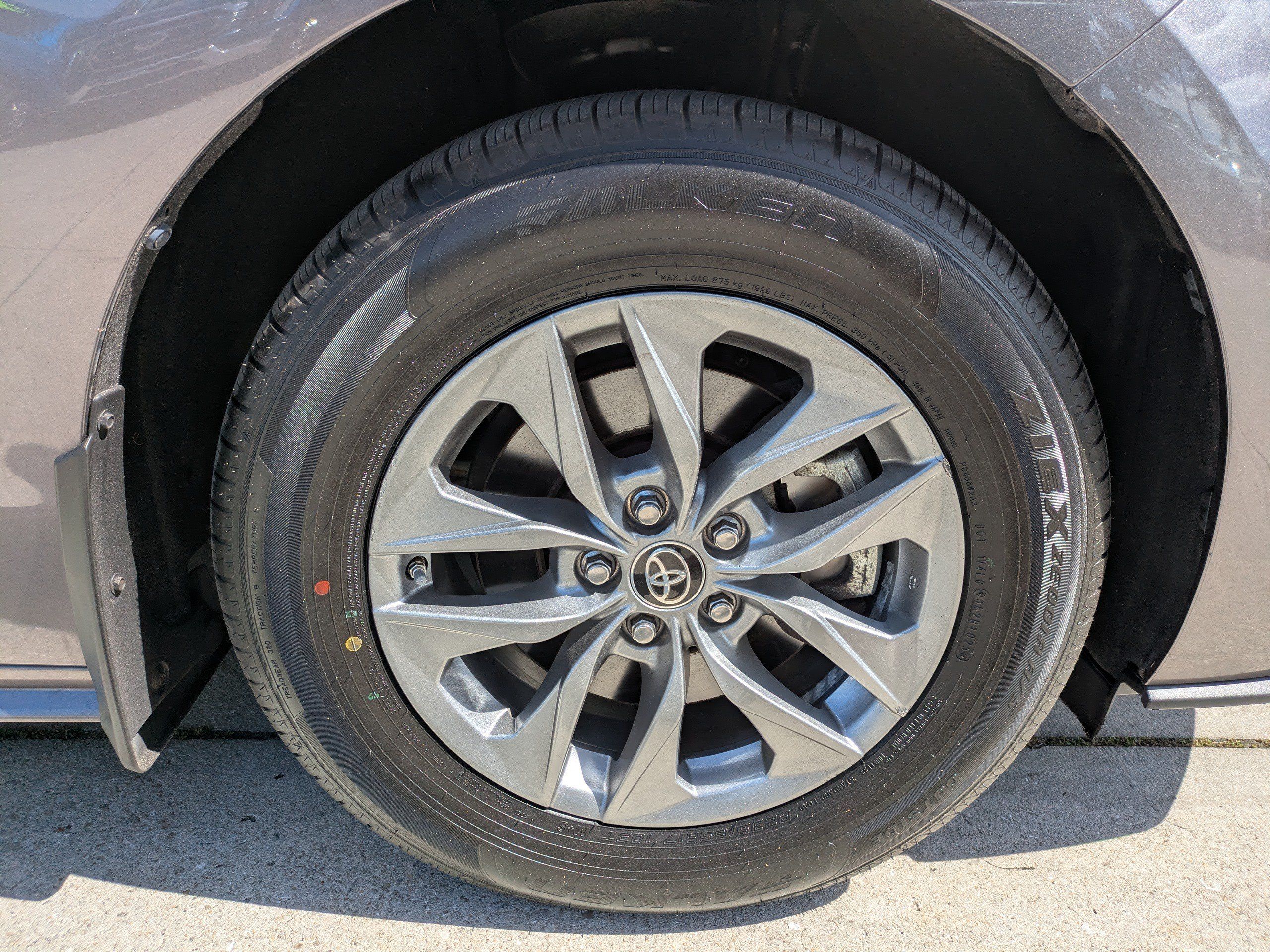 Used 2022 Toyota Sienna XLE AWD/4WD image 11