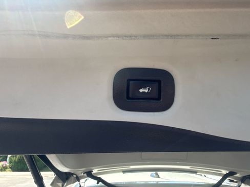 Used 2016 Nissan Rogue SL w/ SL Premium Package AWD/4WD image 16