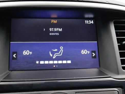 Used 2017 Nissan Pathfinder SV AWD/4WD image 29
