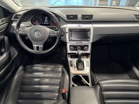 Used 2010 Volkswagen CC Sport FWD image 11