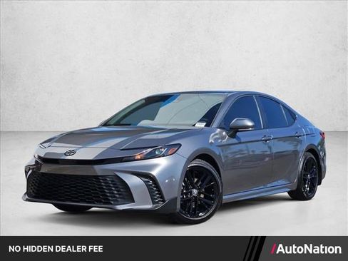 Used 2026 Toyota Camry SE w/ Convenience Package FWD image 1