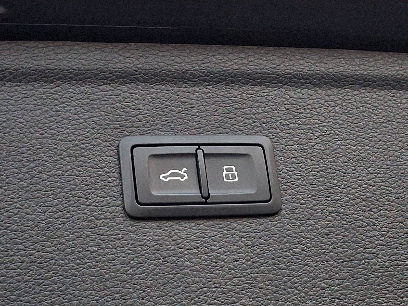 Used 2024 Audi SQ5 Premium Plus w/ Premium Plus Package AWD/4WD image 30