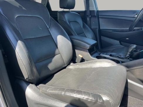 Used 2019 Hyundai Tucson Limited FWD image 18
