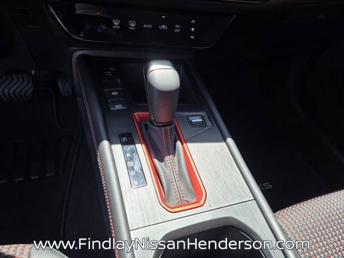 Used 2025 Nissan Kicks SR AWD/4WD image 30