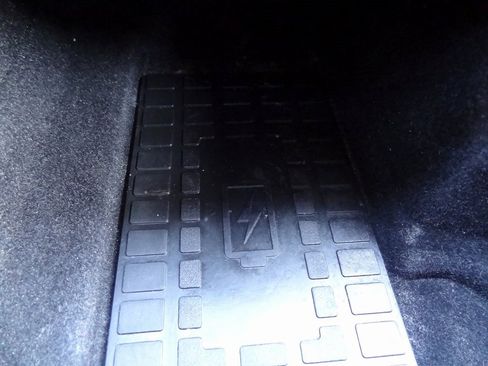 Certified 2021 Lincoln Nautilus Reserve image 40